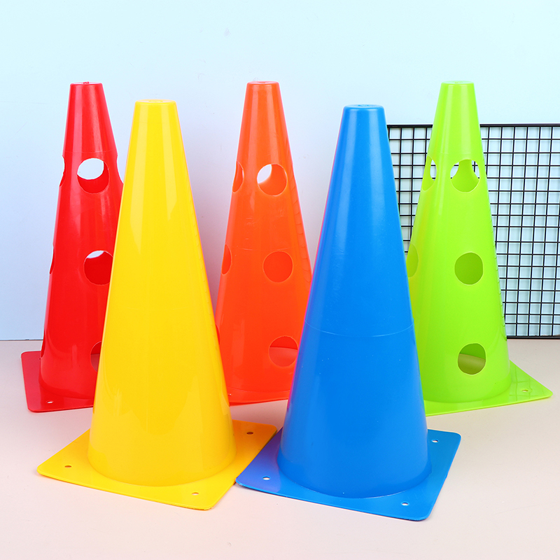 Kids Outdoor Obstacle Course - 【5Pcs 32CM Barrier Football Road Flat